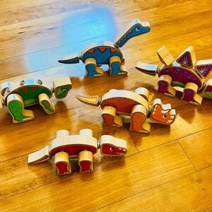 Lakeshore Learning Snap Dinos